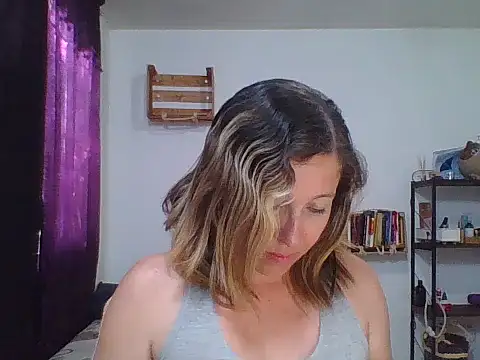 charlott ponce online show from March 20, 2025, 10:29 pm