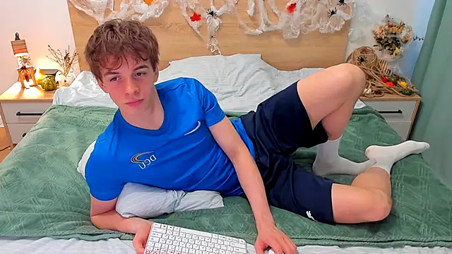 Snapshot of Fandi_777 chatting on November 4, 2025, 1:15 pm Fandi 777 online show from November 4, 2025, 1:15 pm