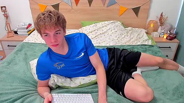 Snapshot of Fandi_777 chatting on October 6, 2025, 6:25 am Fandi 777 online show from October 6, 2025, 6:25 am