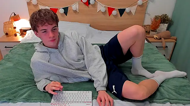 Snapshot of Fandi_777 chatting on November 21, 2025, 6:23 am Fandi 777 online show from November 21, 2025, 6:23 am