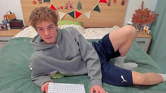 Snapshot of Fandi_777 chatting on January 19, 2026, 7:23 am Fandi 777 online show from January 19, 2026, 7:23 am