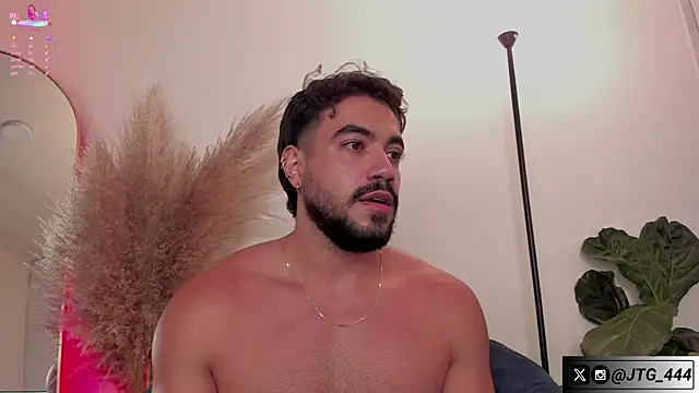 JeycobxBraand online show from October 7, 2025, 4:13 am