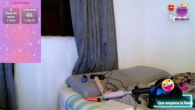 Snapshot of chicantonella chatting on October 2, 2025, 3:21 am chicantonella online show from October 2, 2025, 3:21 am