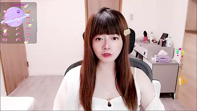 Snapshot of a0513 chatting on September 22, 2025, 3:18 pm a0513 online show from September 22, 2025, 3:18 pm