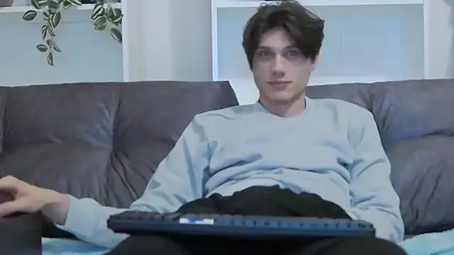 Snapshot of CalvinCay chatting on January 31, 2025, 9:26 pm CalvinCay online show from January 31, 2025, 9:26 pm