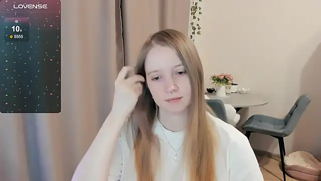 Snapshot of Alyaley chatting on December 16, 2025, 1:37 pm Alyaley online show from December 16, 2025, 1:37 pm