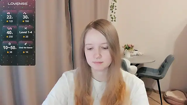 Snapshot of Alyaley chatting on November 30, 2025, 6:47 am Alyaley online show from November 30, 2025, 6:47 am