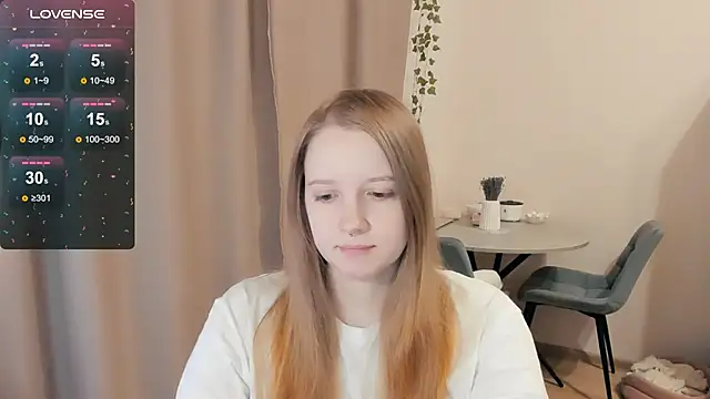 Snapshot of Alyaley chatting on November 2, 2025, 7:57 am Alyaley online show from November 2, 2025, 7:57 am