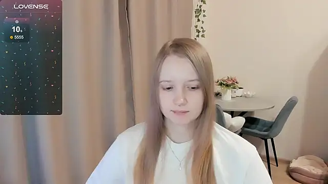 Snapshot of Alyaley chatting on December 19, 2025, 4:53 pm Alyaley online show from December 19, 2025, 4:53 pm