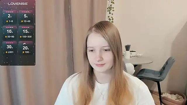 Snapshot of Alyaley chatting on November 10, 2025, 12:43 pm Alyaley online show from November 10, 2025, 12:43 pm