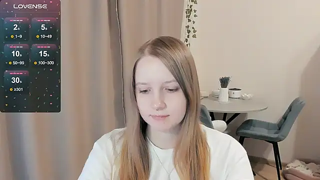 Snapshot of Alyaley chatting on October 19, 2025, 4:10 pm Alyaley online show from October 19, 2025, 4:10 pm