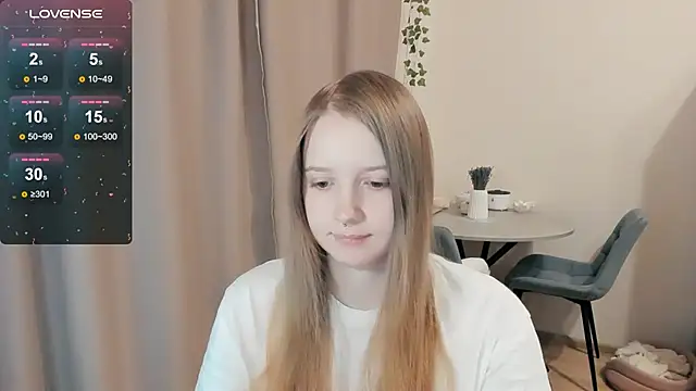 Snapshot of Alyaley chatting on November 3, 2025, 8:40 am Alyaley online show from November 3, 2025, 8:40 am