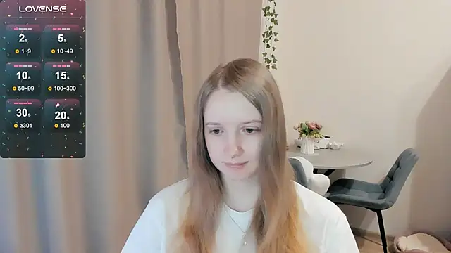 Snapshot of Alyaley chatting on December 4, 2025, 7:51 am Alyaley online show from December 4, 2025, 7:51 am