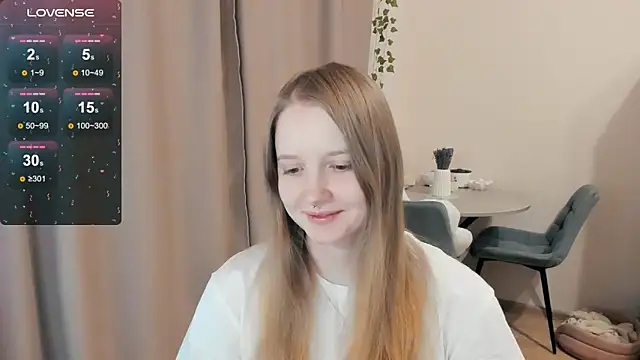 Snapshot of Alyaley chatting on November 5, 2025, 9:01 am Alyaley online show from November 5, 2025, 9:01 am