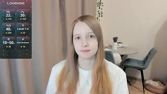 Snapshot of Alyaley chatting on November 13, 2025, 4:55 pm Alyaley online show from November 13, 2025, 4:55 pm