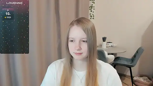 Snapshot of Alyaley chatting on November 20, 2025, 6:41 pm Alyaley online show from November 20, 2025, 6:41 pm