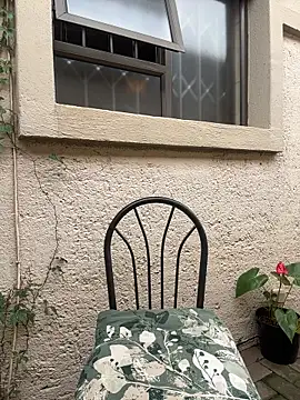 Astoria Moon online show from April 6, 2026, 10:27 am