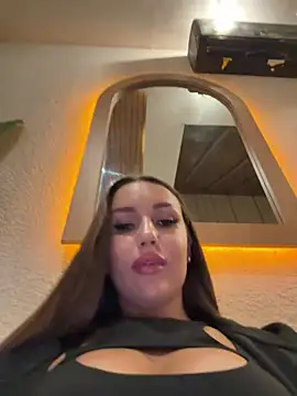 Snapshot of Syka0001 chatting on January 31, 2025, 1:12 pm Syka0001 online show from January 31, 2025, 1:12 pm