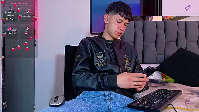 Mr daren  online show from September 17, 2025, 6:21 pm