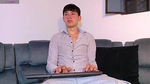 Mr daren  online show from October 18, 2025, 4:31 pm