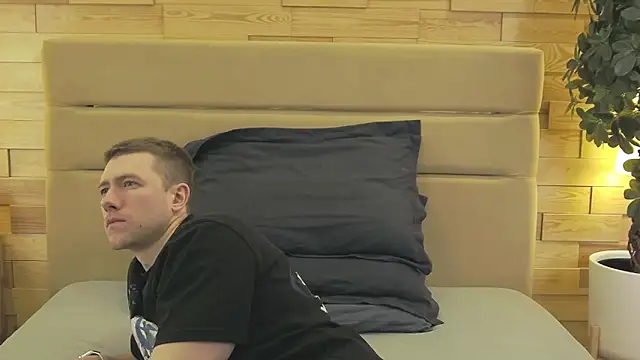 EthanPinkman online show from April 9, 2026, 4:14 am