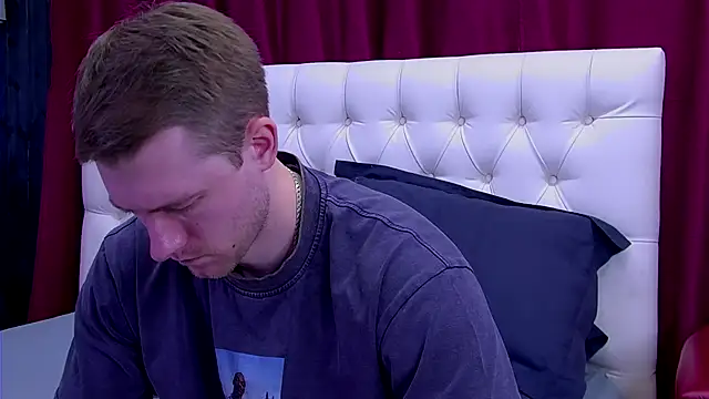 EthanPinkman online show from September 30, 2025, 5:02 am