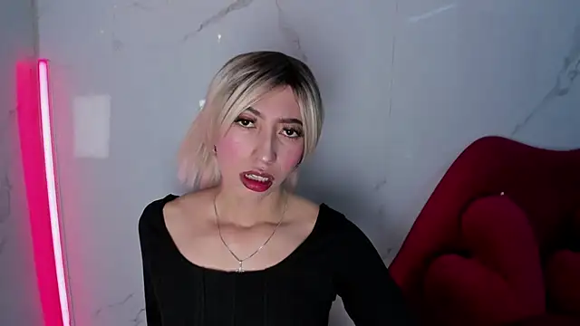 LilithCooperr  online show from September 25, 2025, 11:00 pm