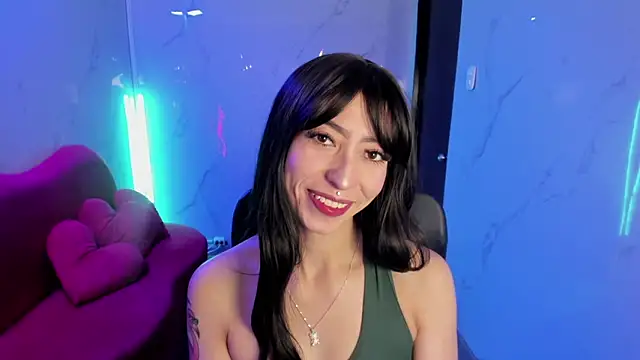 LilithCooperr  online show from April 13, 2026, 4:05 am