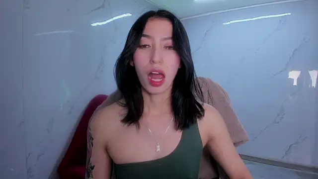 LilithCooperr  online show from April 7, 2026, 3:08 am