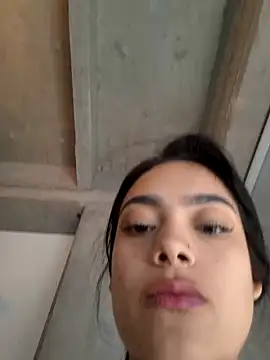 littlemelii online show from February 25, 2025, 6:55 pm