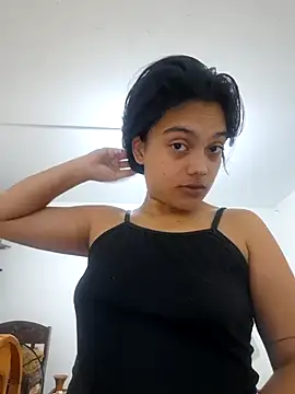 littlemelii online show from March 14, 2026, 1:11 am