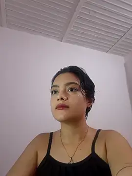 Snapshot of littlemelii chatting on June 7, 2026, 3:06 pm littlemelii online show from June 7, 2026, 3:06 pm