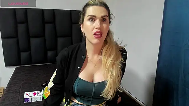 Snapshot of Aurora_doll23 chatting on March 6, 2025, 8:16 pm Aurora doll23 online show from March 6, 2025, 8:16 pm