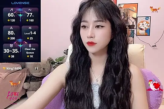  LLisa  online show from March 21, 2025, 5:45 pm