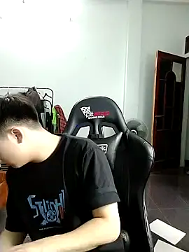 Snapshot of Kelvin_kol chatting on December 3, 2024, 3:39 pm Kelvin kol online show from December 3, 2024, 3:39 pm