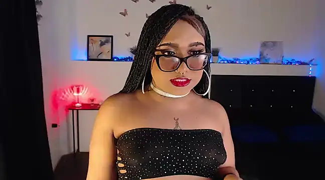 Snapshot of LiaScarlett chatting on February 9, 2025, 5:29 am LiaScarlett online show from February 9, 2025, 5:29 am