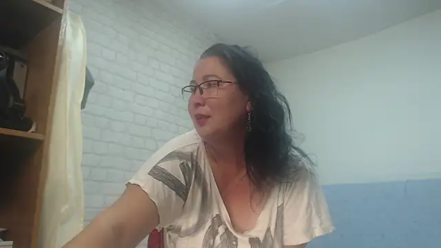 EmmaSquirt online show from November 16, 2025, 9:08 pm