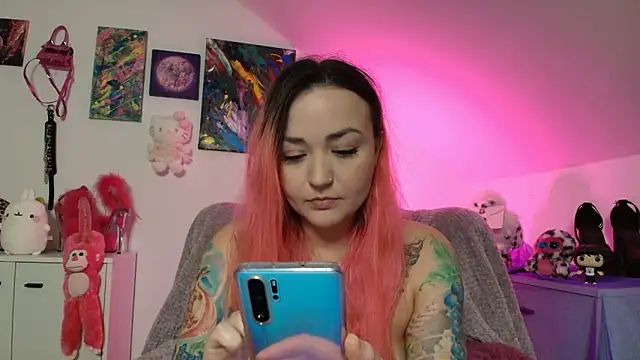 PinkHurricaneOfficial online show from October 18, 2025, 3:58 pm