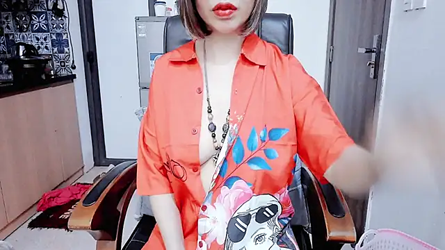 Miu-Le online show from December 18, 2025, 8:19 am