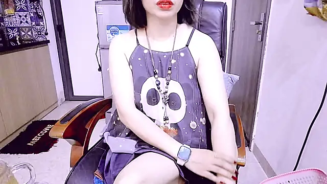 Snapshot of Miu-Le chatting on April 20, 2026, 6:27 am Miu-Le online show from April 20, 2026, 6:27 am