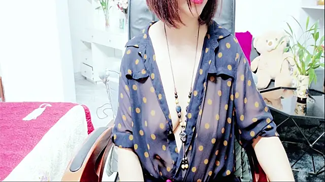 Miu-Le online show from July 13, 2026, 8:35 am