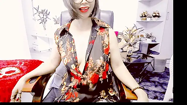 Snapshot of Miu-Le chatting on May 8, 2026, 9:35 am Miu-Le online show from May 8, 2026, 9:35 am