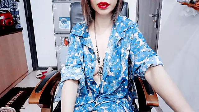 Miu-Le online show from January 19, 2026, 8:18 am