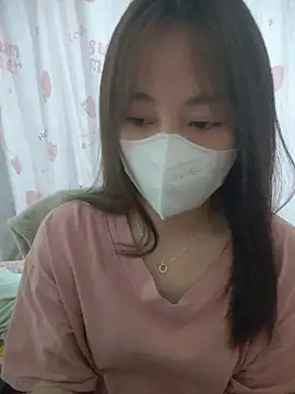 Kajisu 26 online show from April 11, 2026, 7:45 am