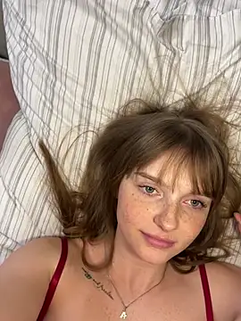 lovelly molly online show from February 12, 2026, 3:56 pm