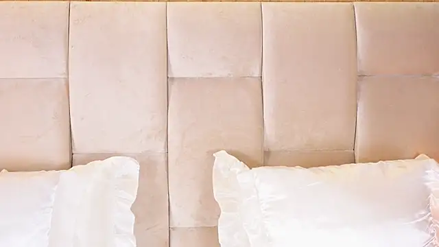 Snapshot of KiraKayleigh1 chatting on October 13, 2025, 1:07 am KiraKayleigh1 online show from October 13, 2025, 1:07 am