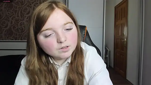 Snapshot of BettySprouse chatting on December 29, 2024, 7:50 am BettySprouse online show from December 29, 2024, 7:50 am