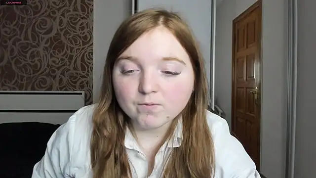 Snapshot of BettySprouse chatting on December 29, 2024, 10:56 am BettySprouse online show from December 29, 2024, 10:56 am