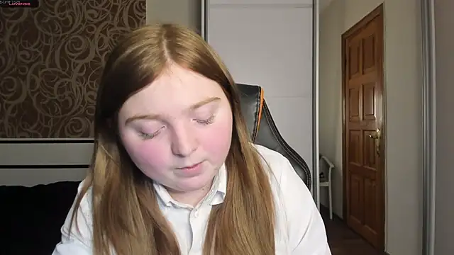 Snapshot of BettySprouse chatting on January 22, 2025, 8:06 pm BettySprouse online show from January 22, 2025, 8:06 pm