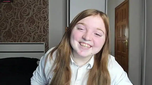 Snapshot of BettySprouse chatting on December 30, 2024, 1:36 pm BettySprouse online show from December 30, 2024, 1:36 pm